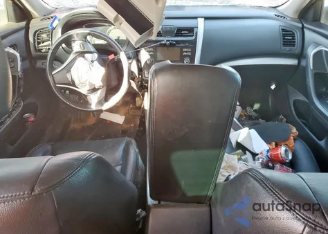 2015 Nissan Altima 2.5 z USA, uszkodzony, nr VIN 1N4AL3AP3FC445189